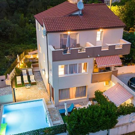 Bruno'S Poolside Apartments - Near Beach Трогир Экстерьер фото