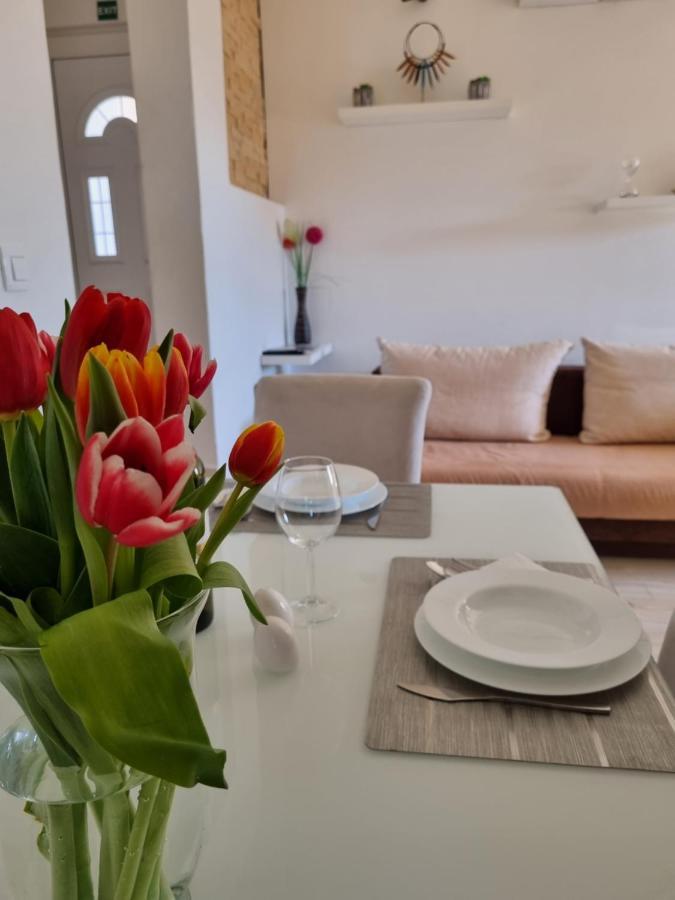 Bruno'S Poolside Apartments - Near Beach Трогир Экстерьер фото