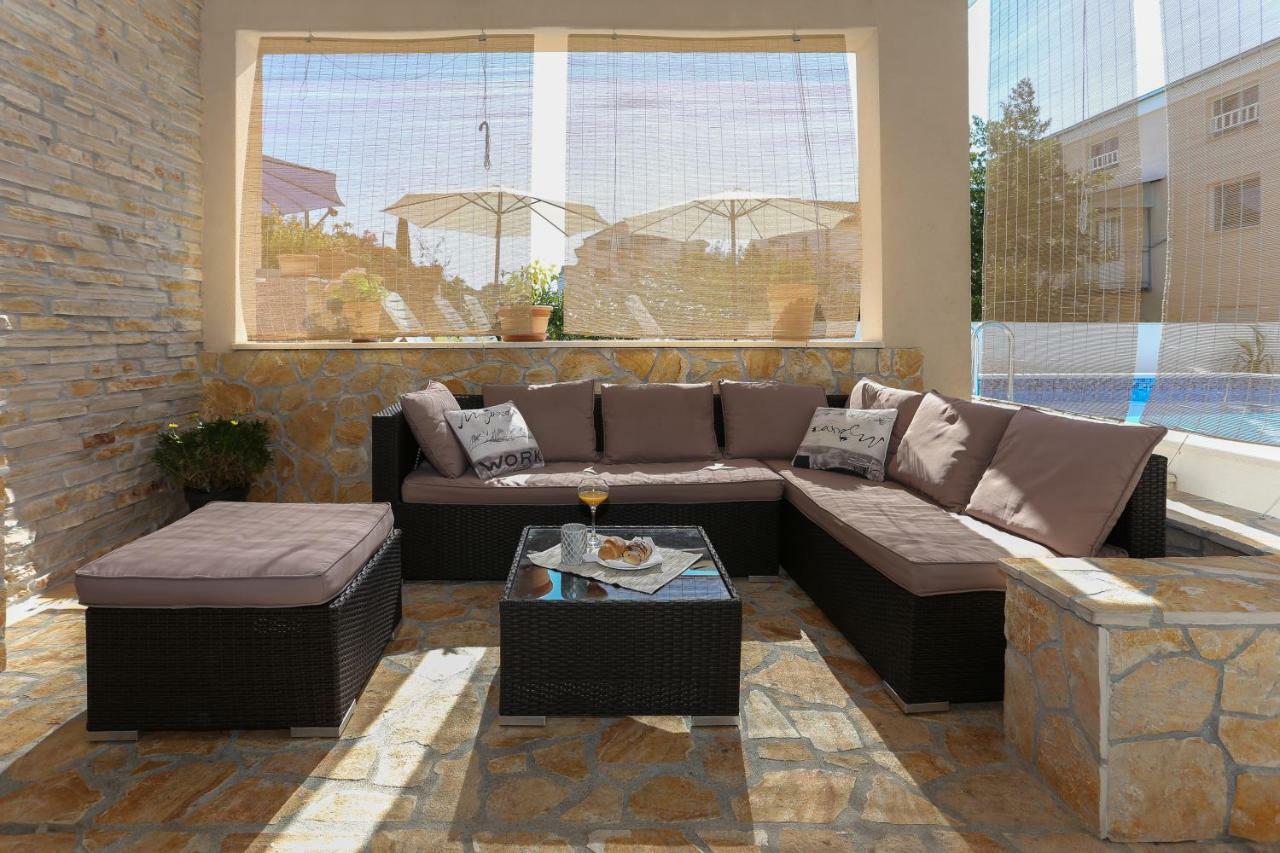 Bruno'S Poolside Apartments - Near Beach Трогир Экстерьер фото
