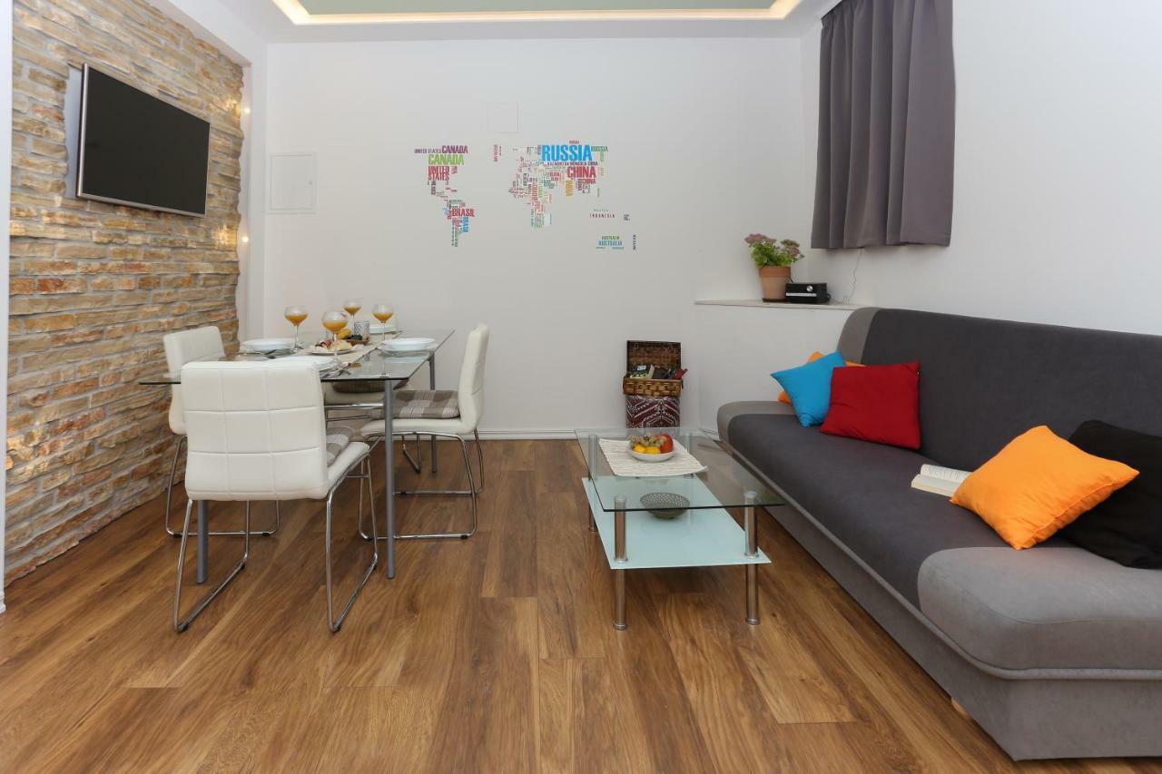 Bruno'S Poolside Apartments - Near Beach Трогир Экстерьер фото